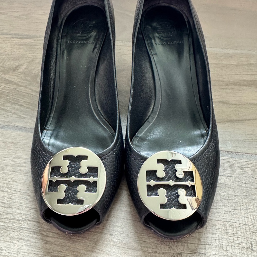 Authentic Tory Burch Black Pebble Leather Peep-Toe Wedge